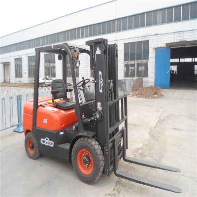 Linde 4 ton rough terrain forklift truck with attachment